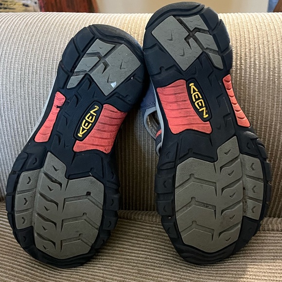 Keen waterproof sandals - size 8.5 - Picture 5 of 6